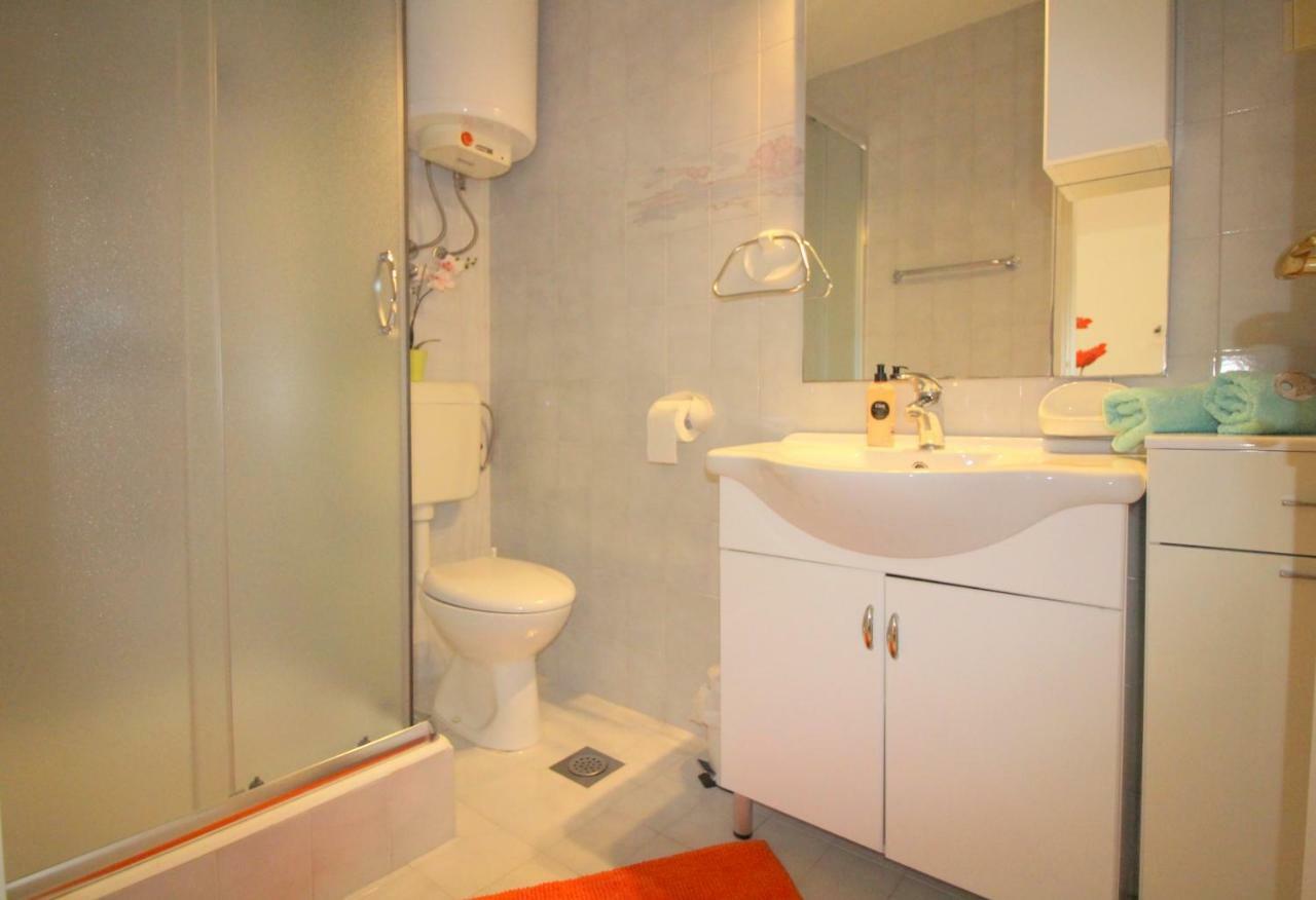 Apartments Sabina Porec Exterior photo