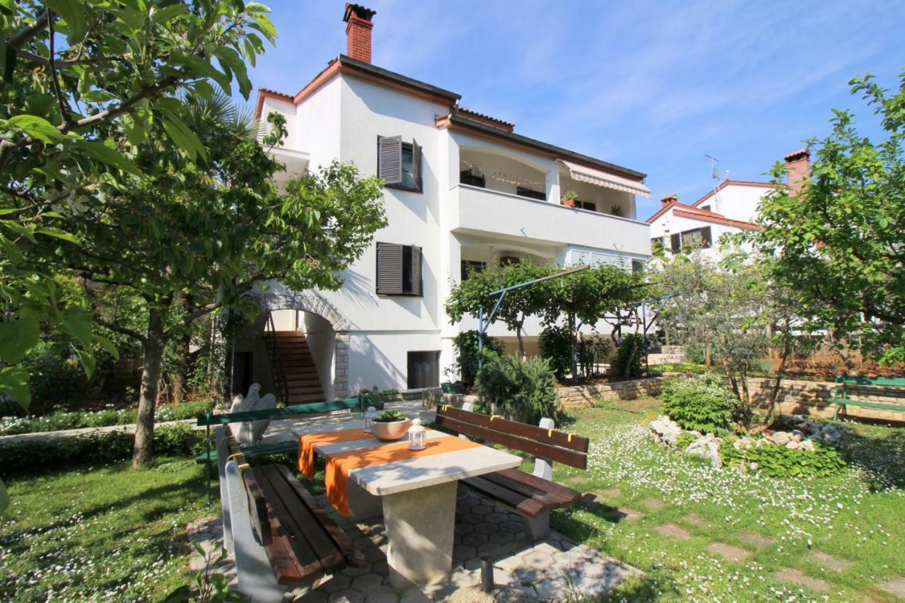 Apartments Sabina Porec Exterior photo