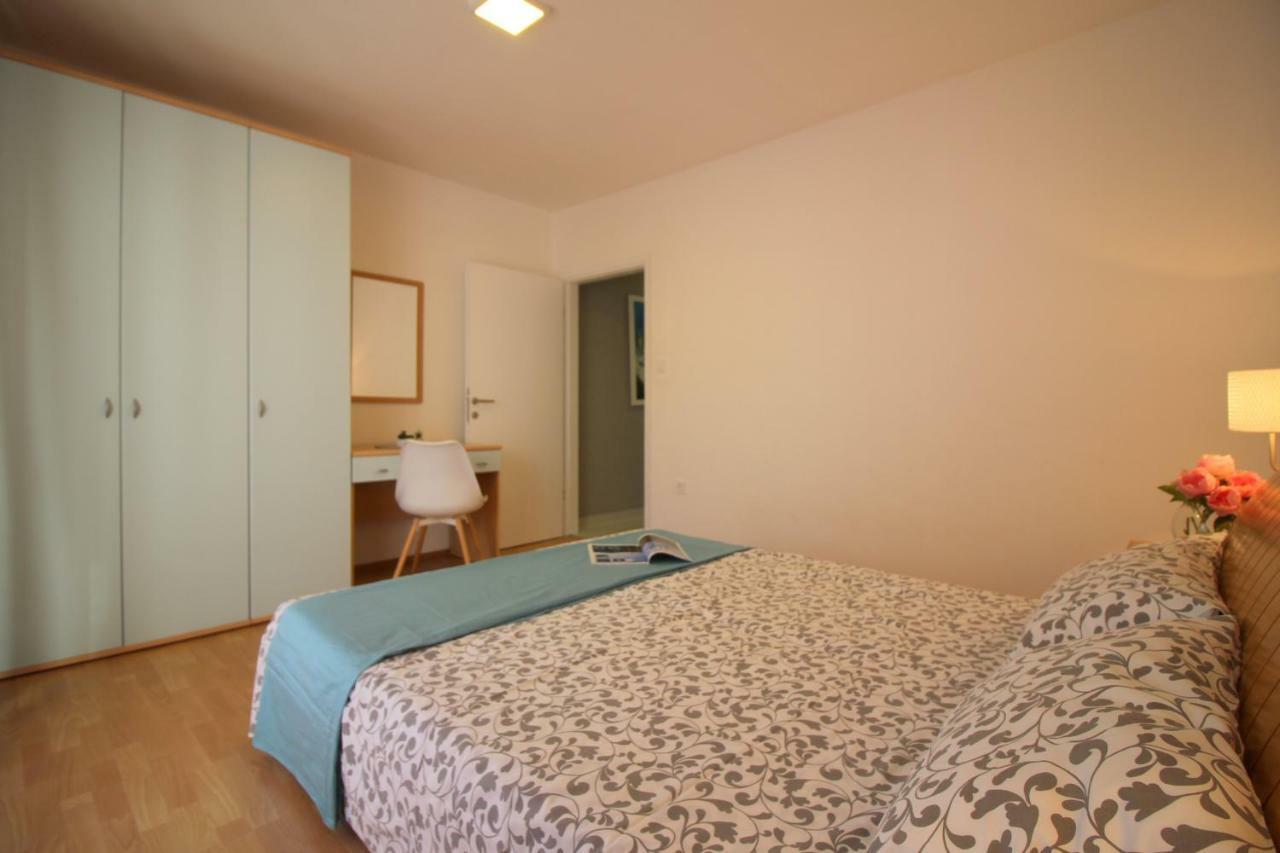 Apartments Sabina Porec Exterior photo