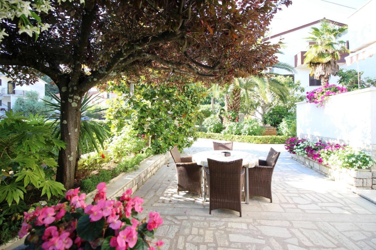 Apartments Sabina Porec Exterior photo