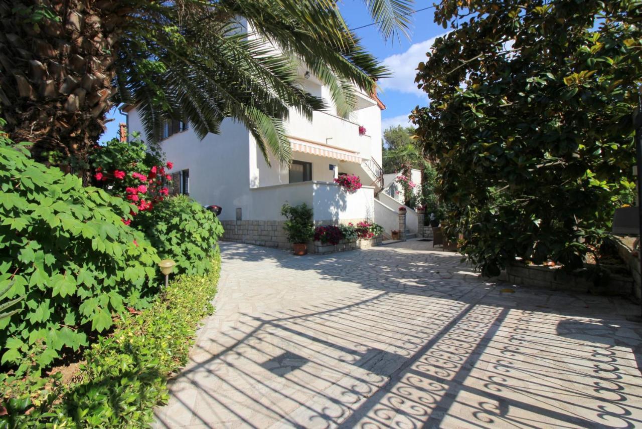 Apartments Sabina Porec Exterior photo